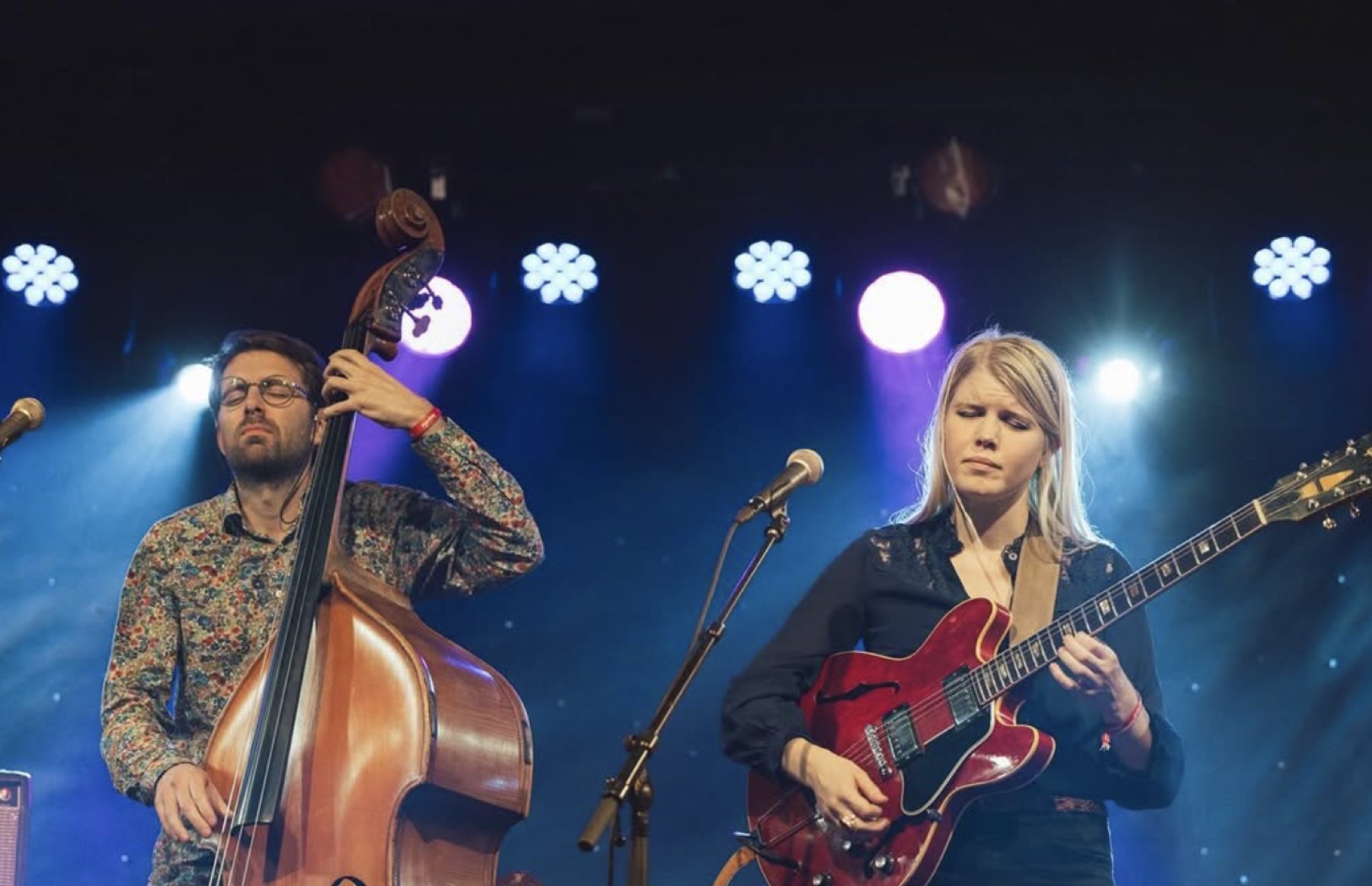 LILJA and Jo Skaansar performing on stage